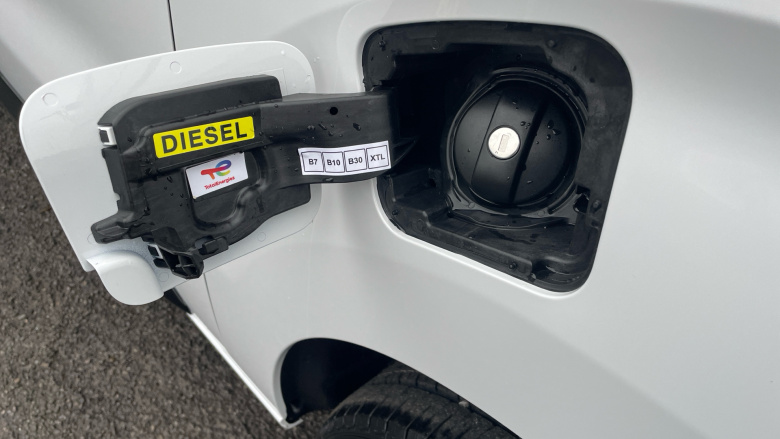 Vauxhall Vivaro L1 Diesel 1.5 Turbo D 120 Pro H1 Van